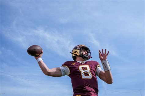 Minnesota turns its offense over to Athan Kaliakmanis, after the QB’s promising head start
